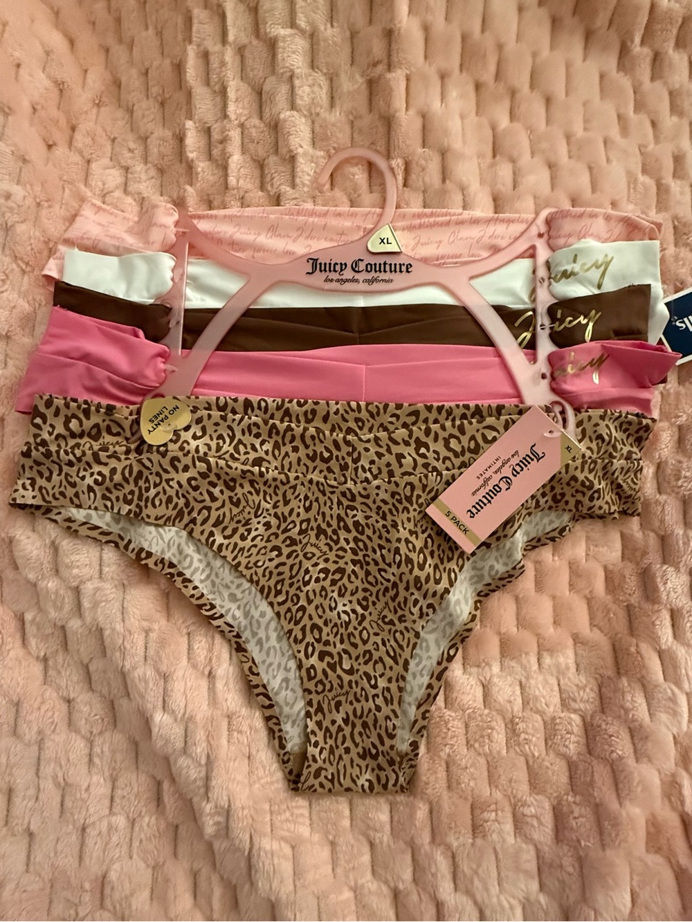 Juicy Couture - no show super soft panties! Bikini style ! XL - NWT!